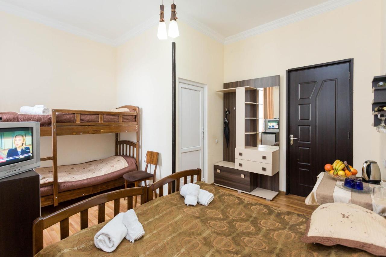 Gis Guest House 트빌리시 외부 사진